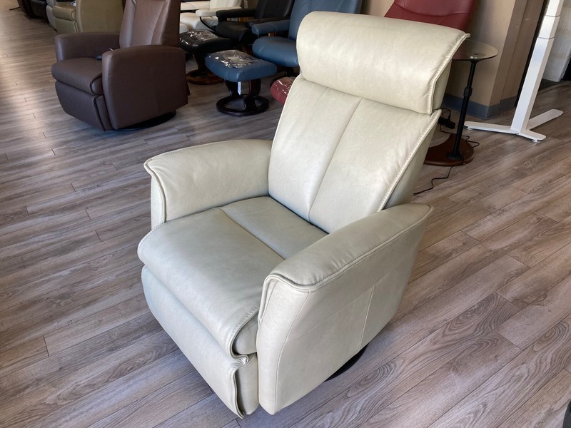 IMG Duke RM285 Medium Power Relaxer Recliner Chair Sauvage S557 Chalk Leather gallery