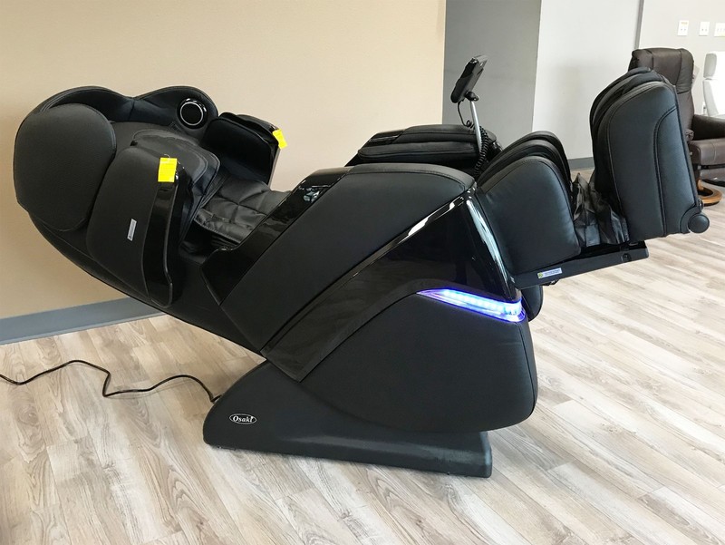 Open Box Black Osaki Pro Cyber Zero Gravity Massage Chair Recliner + Warranty