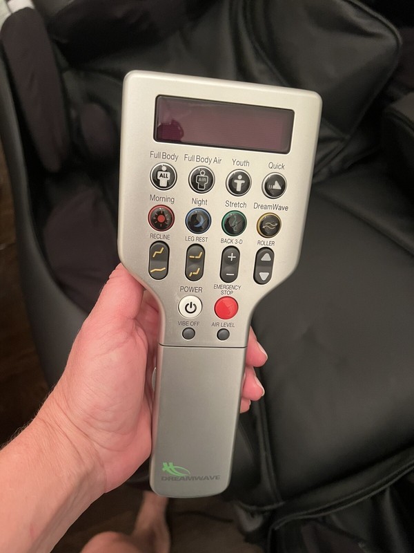 Inada Dreamwave Massage Chair HCP-11001A gallery