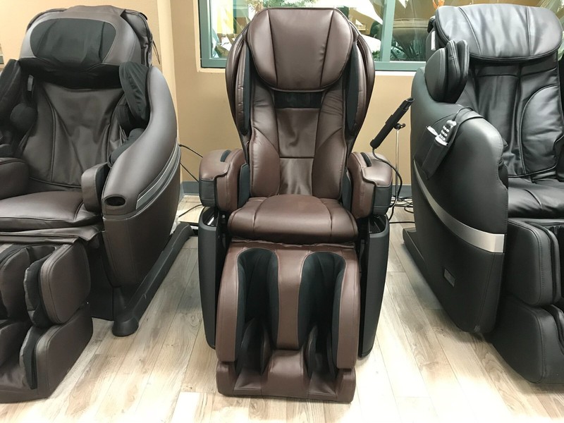 Synca Wellness JP1100 4D Ultra Premium Massage Chair Recliner Made in Japan Brwn gallery