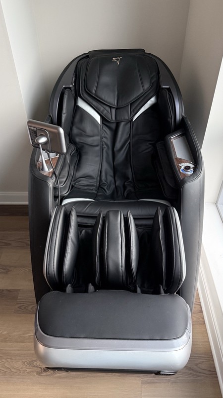 Alfine A710 4D Massage Chair Recliner Zero Gravity Touchscreen Cup Holder