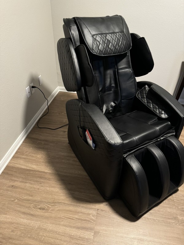 Gently used Ootori N500 Full Body Massage Chair- Zero Gravity Recliner-Black gallery