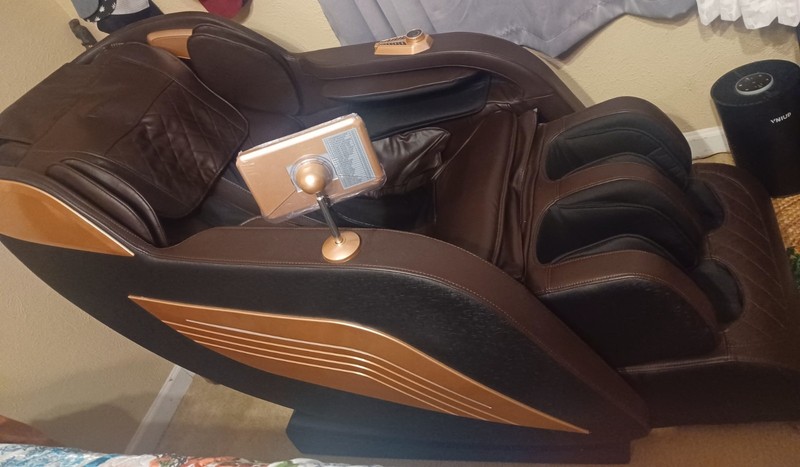 DOVRYTHEN 58in SL Track 4D Massage Chair Recliner Zero Gravity Heat Black/Gold gallery