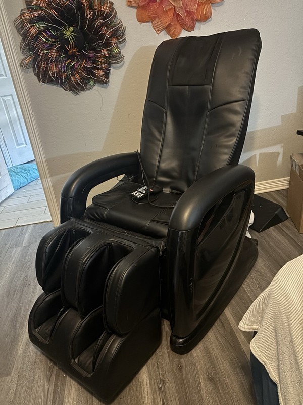 Osaki Black Electric Massage Recliner Heated Kneading Rolling Air + Remote gallery