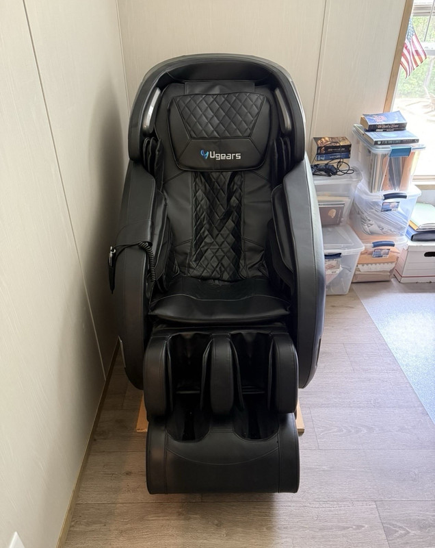 UGears Black Electric Massage Chair Zero Gravity Shiatsu SL Track