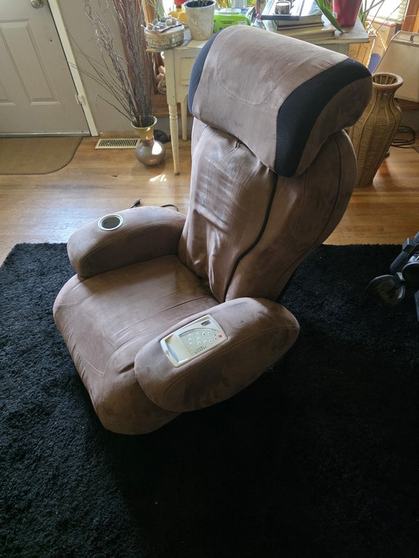 Interactive Health iJoy-250 Massage Chair Brown/Black Side Control Outlets gallery