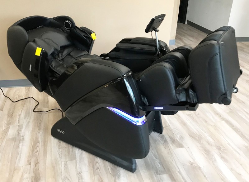 Osaki OS-3D Pro Cyber 3D Zero Gravity Massage Chair Recliner (Black)