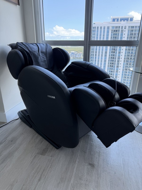 Kahuna LM6800 Black Electric Massage Recliner Chair Faux Leather