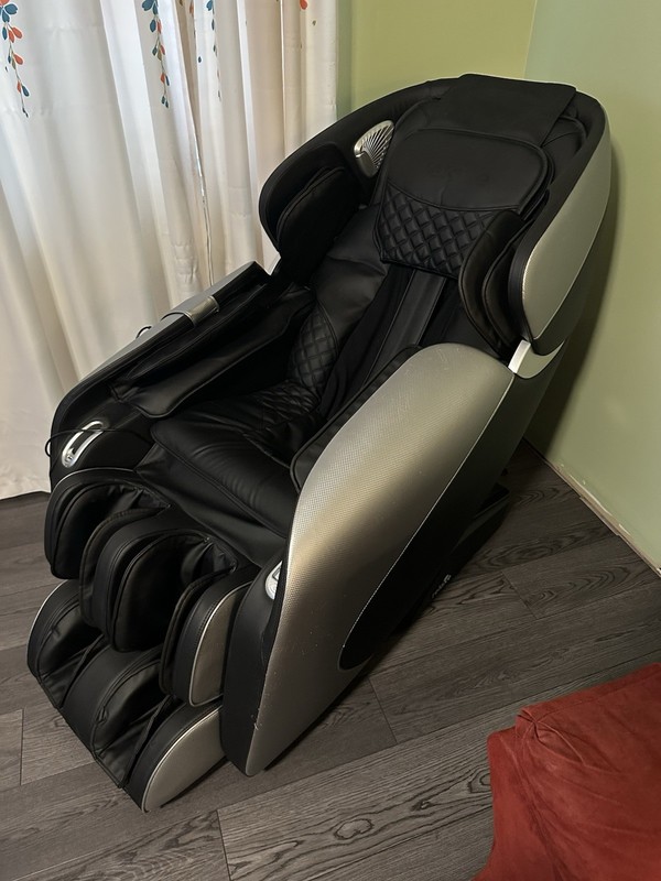 relaxe Full Body Electric Massage Chair Zero Gravity SL Track Heated Black Silv…