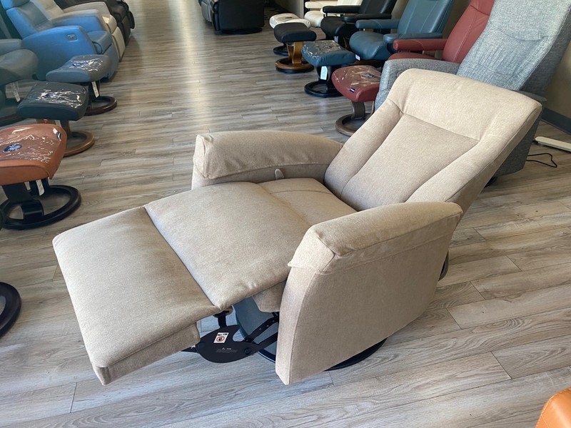 IMG Prince RG201 Med Manual Relaxer Recliner Chair Caprice 102 Cashmere Fabric