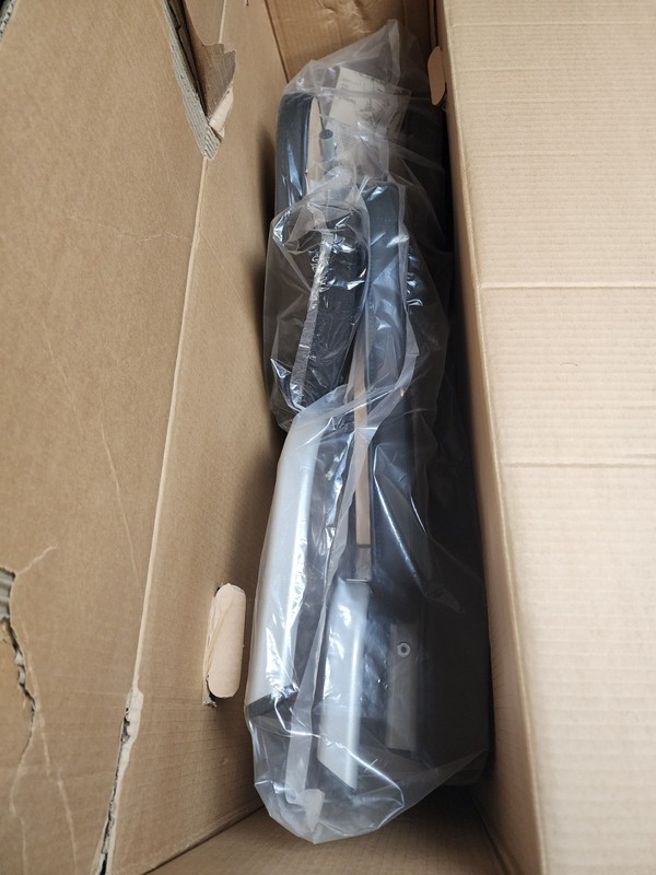 Earthlite Vortex Portable Massage Chair Package New Open Box gallery