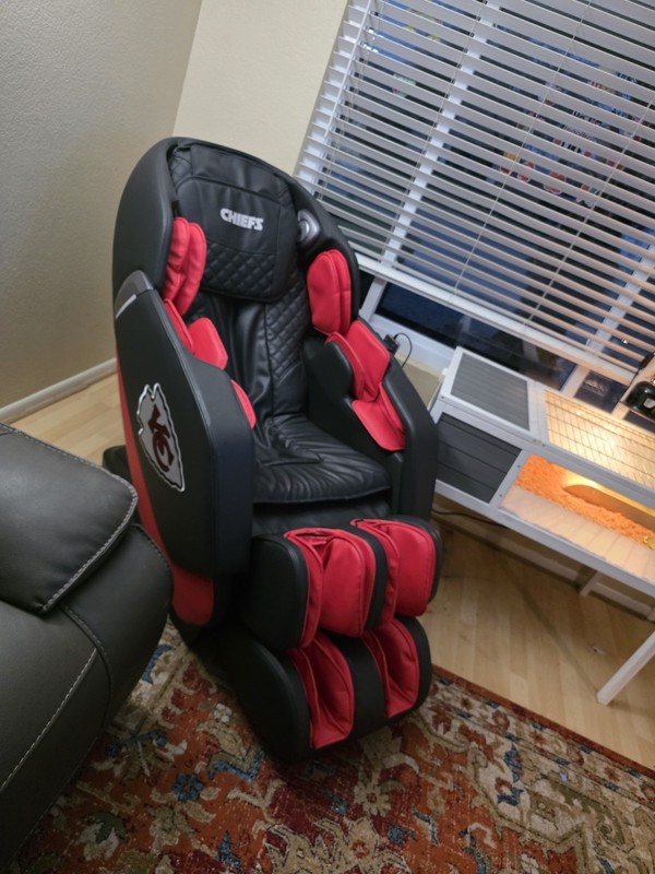 Chiefs Massage Chair Full Body Zero