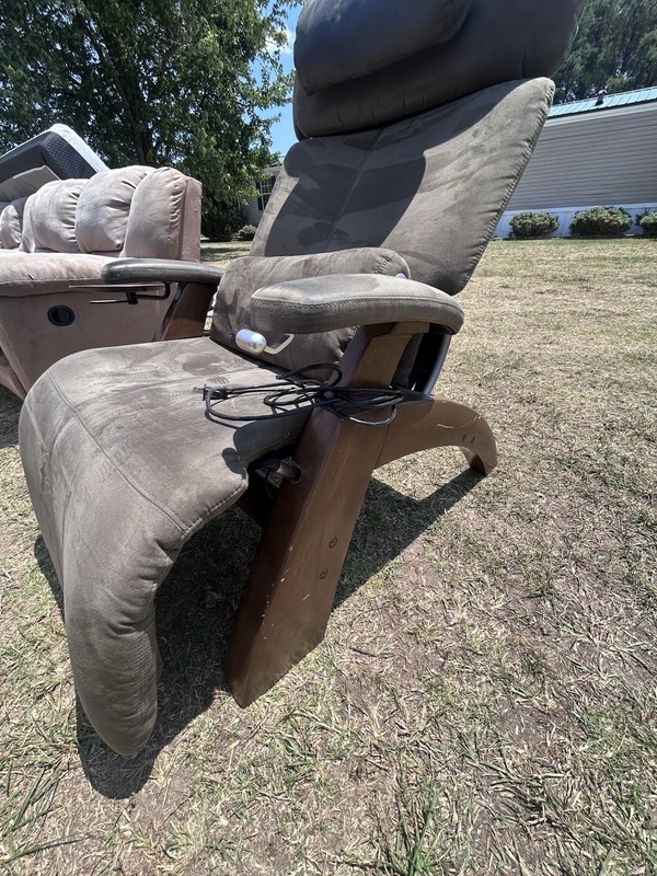 Human Touch Perfect Chair Zero Gravity Recliner gallery