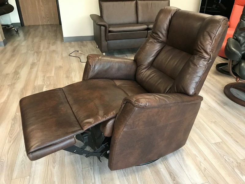 IMG Verona RM395 Large Power Relaxer Recliner Chair S551 Truffle Leather + USB gallery