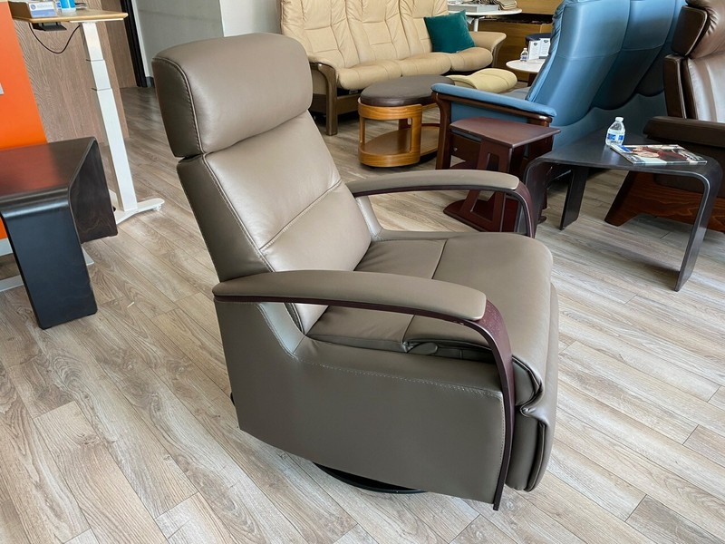 IMG Peak RG265 Manual Relaxer Medium Swing Recliner Rocker Chair Smoke Leather gallery