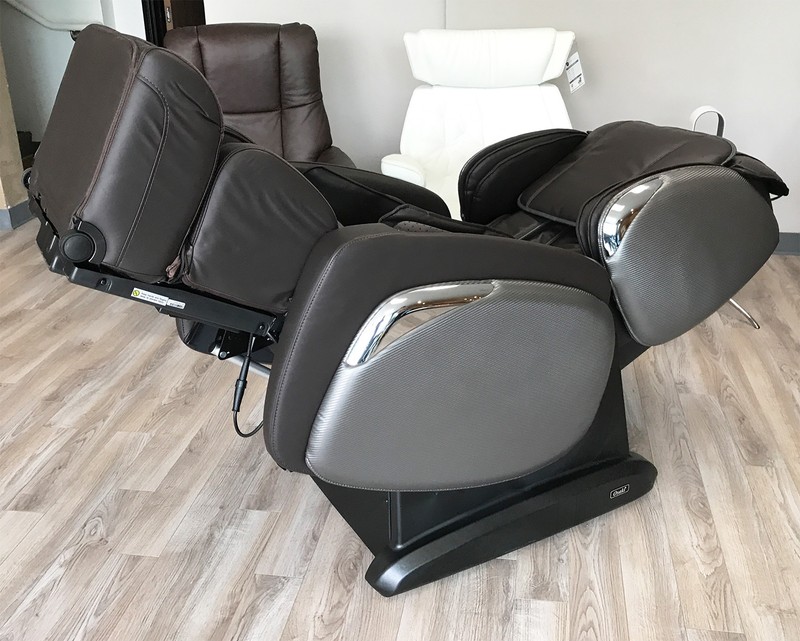 Osaki OS-4000CS Zero Gravity L-Track Massage Chair Space Saver Recliner + Heat