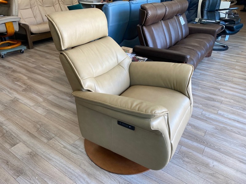 IMG Sedona Ergo Lift Chair Recliner Medium Relaxer - 2 motor Trend Sand Leather gallery