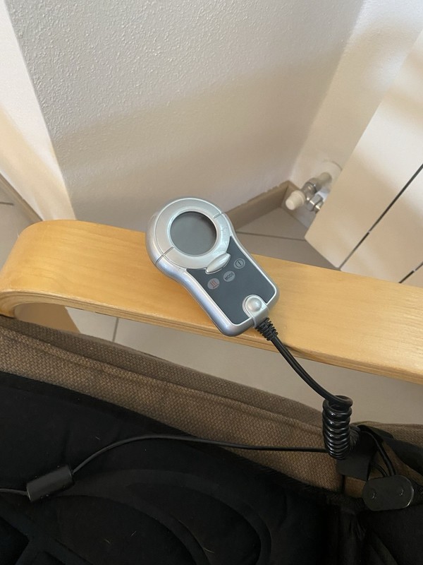 TRONIC H-3206 UNIVERSAL MASSAGE SEAT 12V 230V HEATING FUNCTION NEW gallery