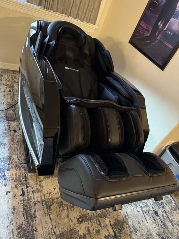 Medical Breakthrough 7 Massage Chair gallery