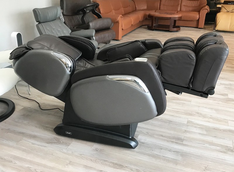 Osaki OS-4000CS Zero Gravity L-Track Space Saving Massage Chair Recliner + Heat