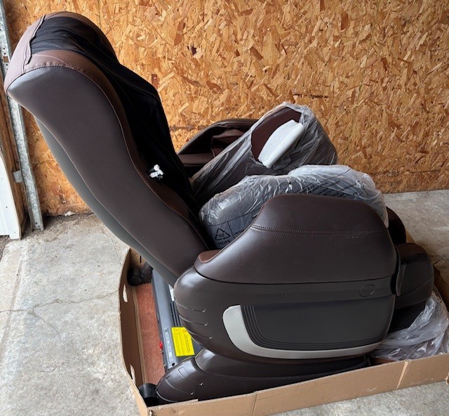 Life Smart LC3200-S Zero Gravity Full Massage Chair w/Bluetooth Speakers Life gallery
