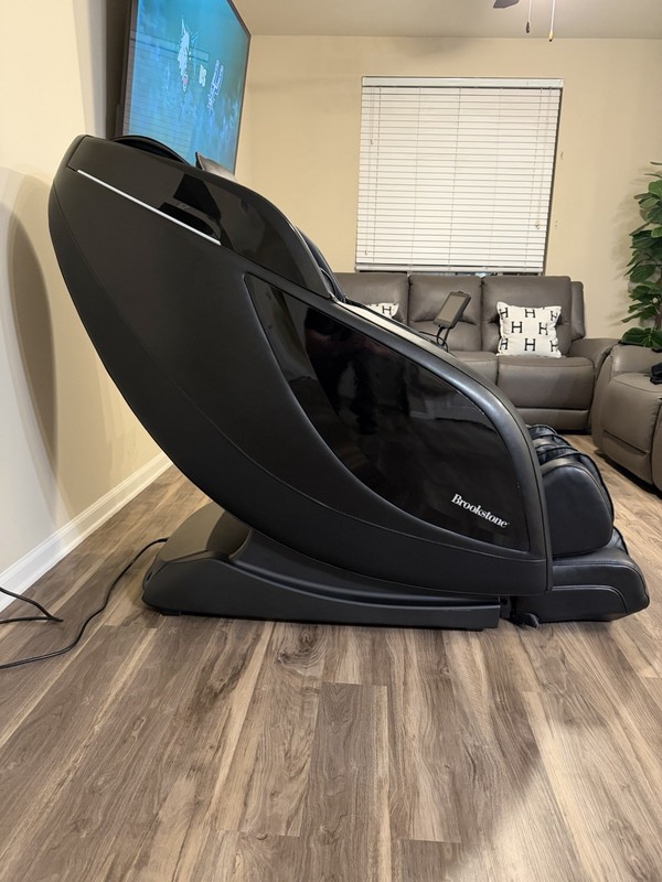 Brookstone BK-650 Zero Gravity Electric Massage Recliner, Black gallery