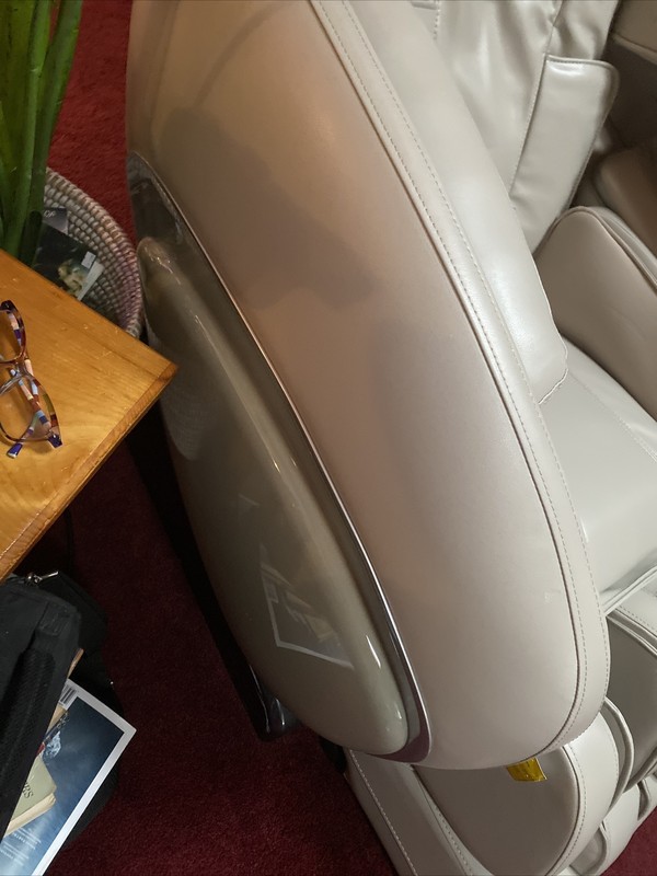 Osaki OS-4000T Electric Massage Chair - Beige gallery