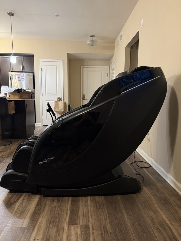 Brookstone BK-650 Zero Gravity Electric Massage Recliner, Black gallery