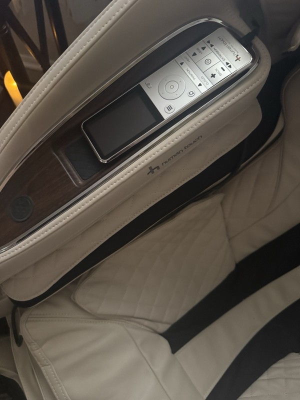 Super Novo 2.0 Massage Chair gallery