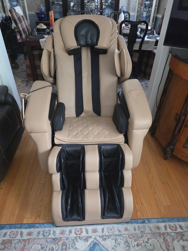 LURACO i Robotics 7 PLUS Medical massage chair