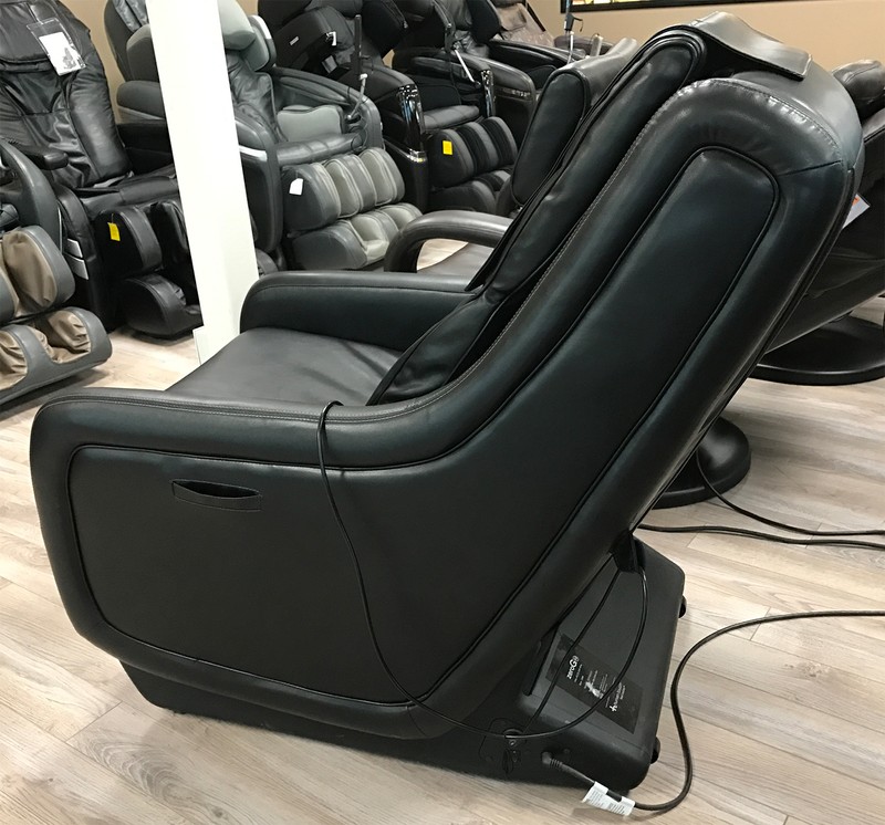 Human Touch ZeroG 4.0 Zero Gravity Immersion Seating Massage Chair Recliner gallery