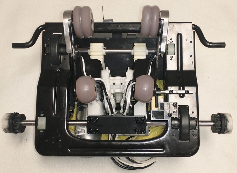 Osaki Pro Maestro or Pro Maestro LE Chair Massage Mechanism Massage Roller gallery