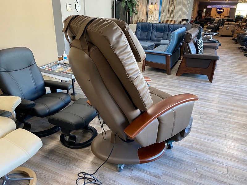 💥 Human Touch HT-136 Massage Chair Massaging Recliner - Cashew Leather Pad Set gallery