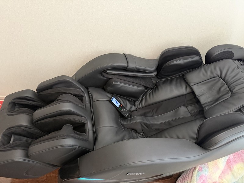 Kahuna Black Faux Leather Electric Massage Chair with Remote Control gallery