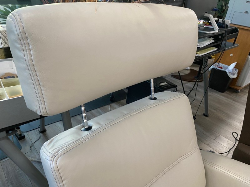 IMG Divani RM325 Large Power Wallsaver Recliner Chair Trend T417 Cinder Leather gallery