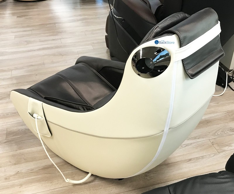 Synca CirC Premium Compact SL Track Massage Chair Soothing Heat Burnt Coffee gallery