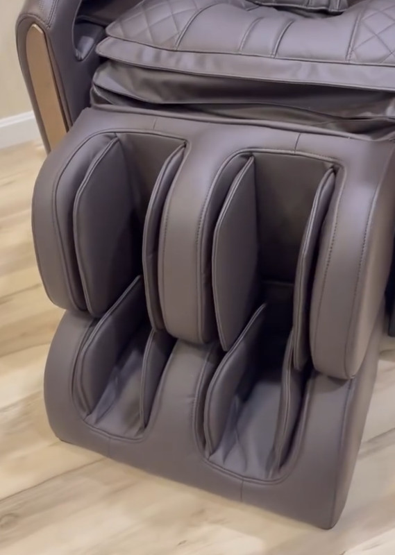 Infinity Evolution 3D/4D Full Body Massage Chair - Gravity Gold gallery