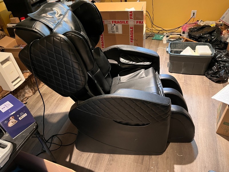Gently used Ootori N500 Full Body Massage Chair- Zero Gravity Recliner-Black gallery