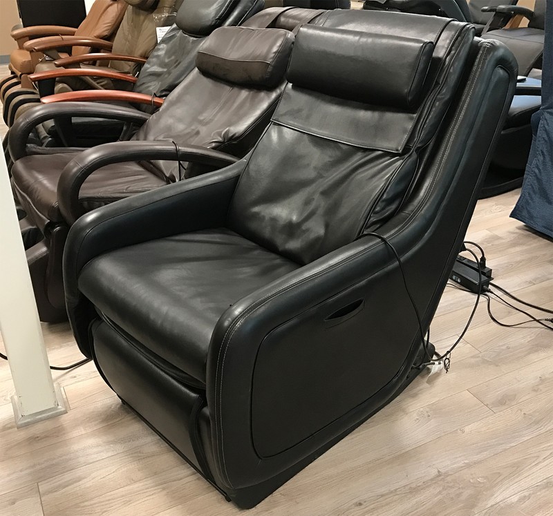 Human Touch ZeroG 4.0 Massage Chair Zero Gravity Recliner BLACK