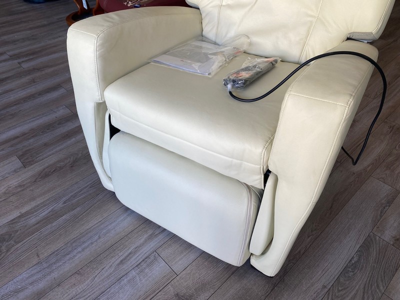 Human Touch HT-5005 Zero Gravity Massage Chair Recliner gallery