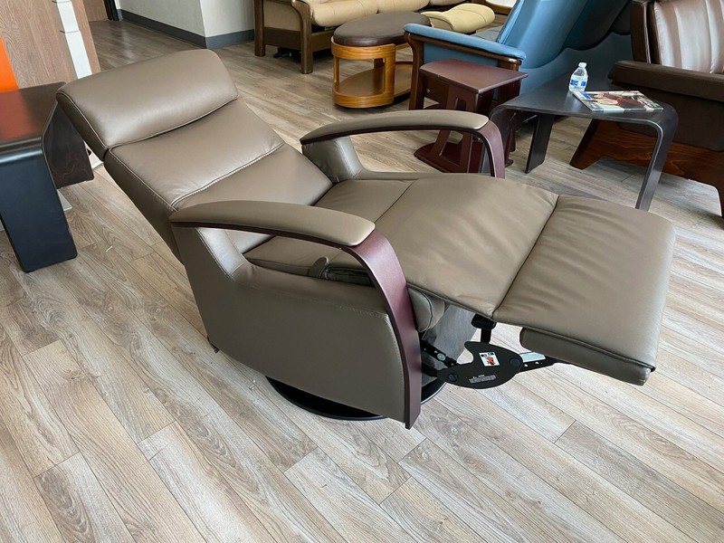 IMG Peak RG265 Manual Relaxer Medium Swing Recliner Rocker Chair Smoke Leather gallery