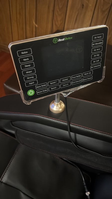 NEW MASSAGE CHAIR!!!, Bluetooth connection, easy to set up gallery