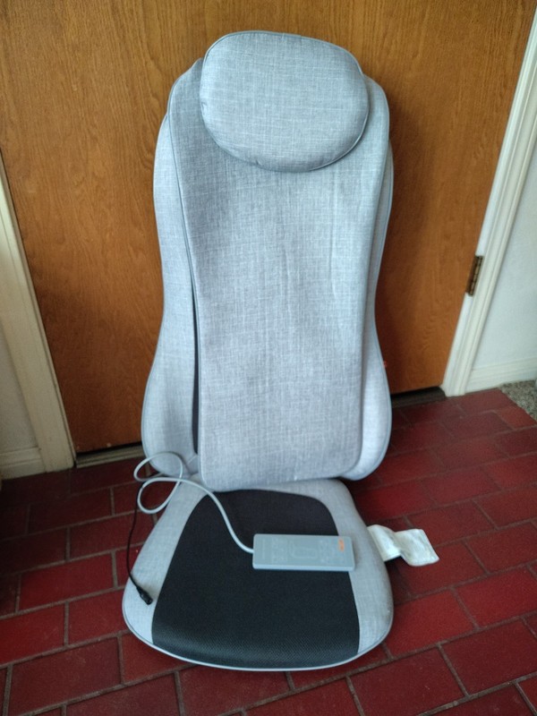 Sharper Image Shiatsu Bodyscan Massage With Heat And Remote