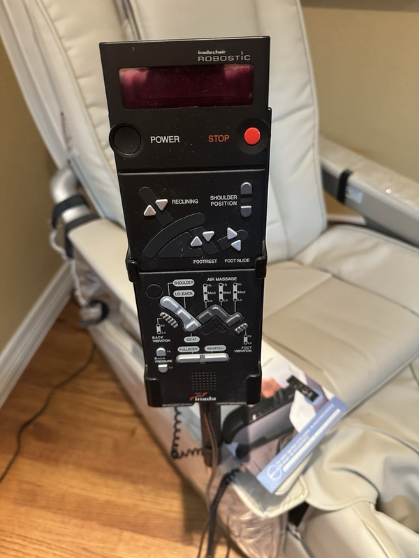 Inada Chair Robostic HCP-D6 Massage Chair Beige Shiatsu Back Foot Massage gallery