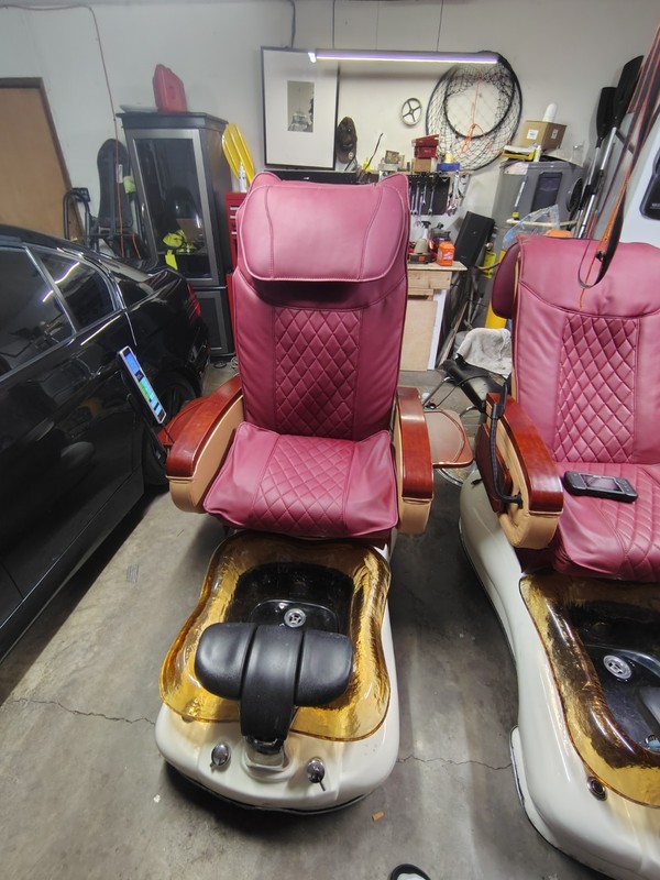 2014 Gulf Stream Jetted Pedicure Massage Chairs gallery