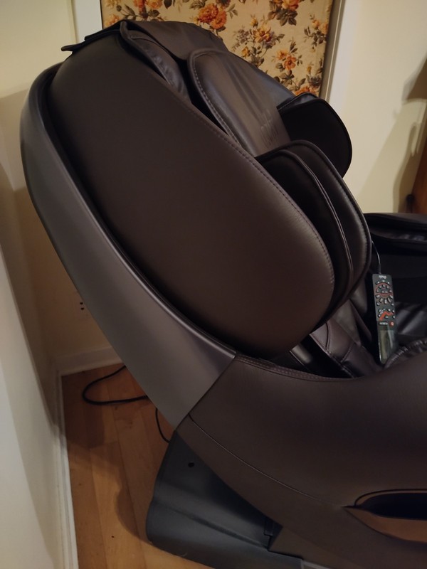 Osaki TP 8500 Massage Chair Zero Gravity Recliner Brown gallery