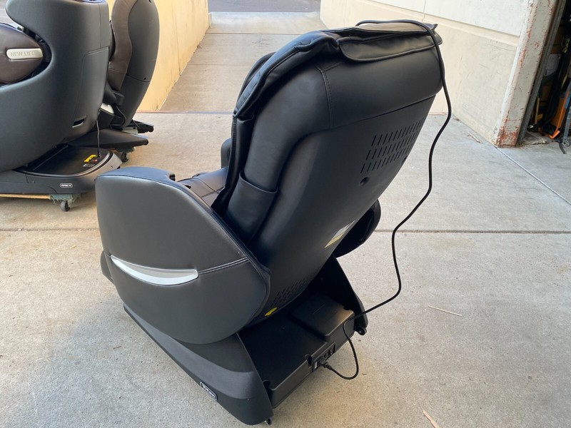 Osaki Titan Comfort 7 Massage Chair Recliner #3 gallery