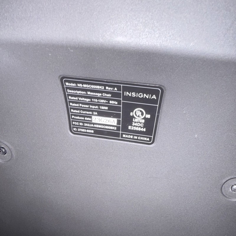 Insignia NS-MGC600BK2 Electric Massage Chair Black Solid Pattern gallery
