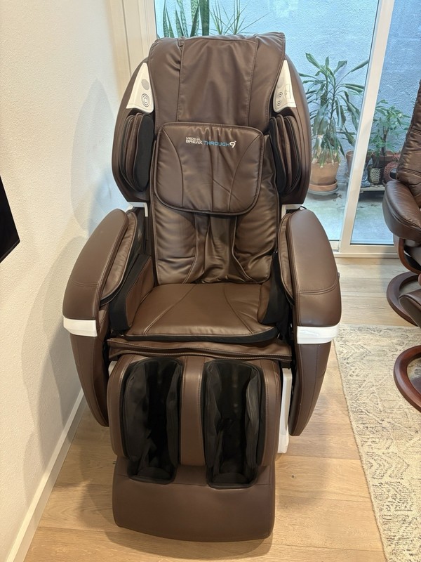 Medical Breakthrough 9 Massage Chair Medical FULL BODY Massage