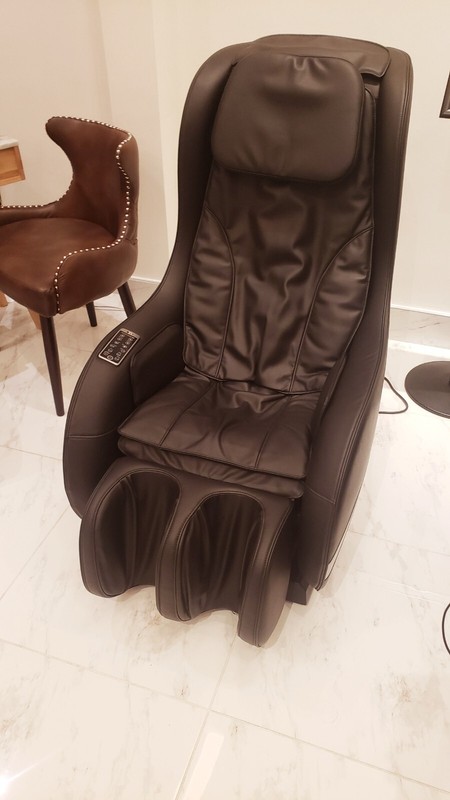 Brand New Full body Massage Chair Recliner with Zero Gravity